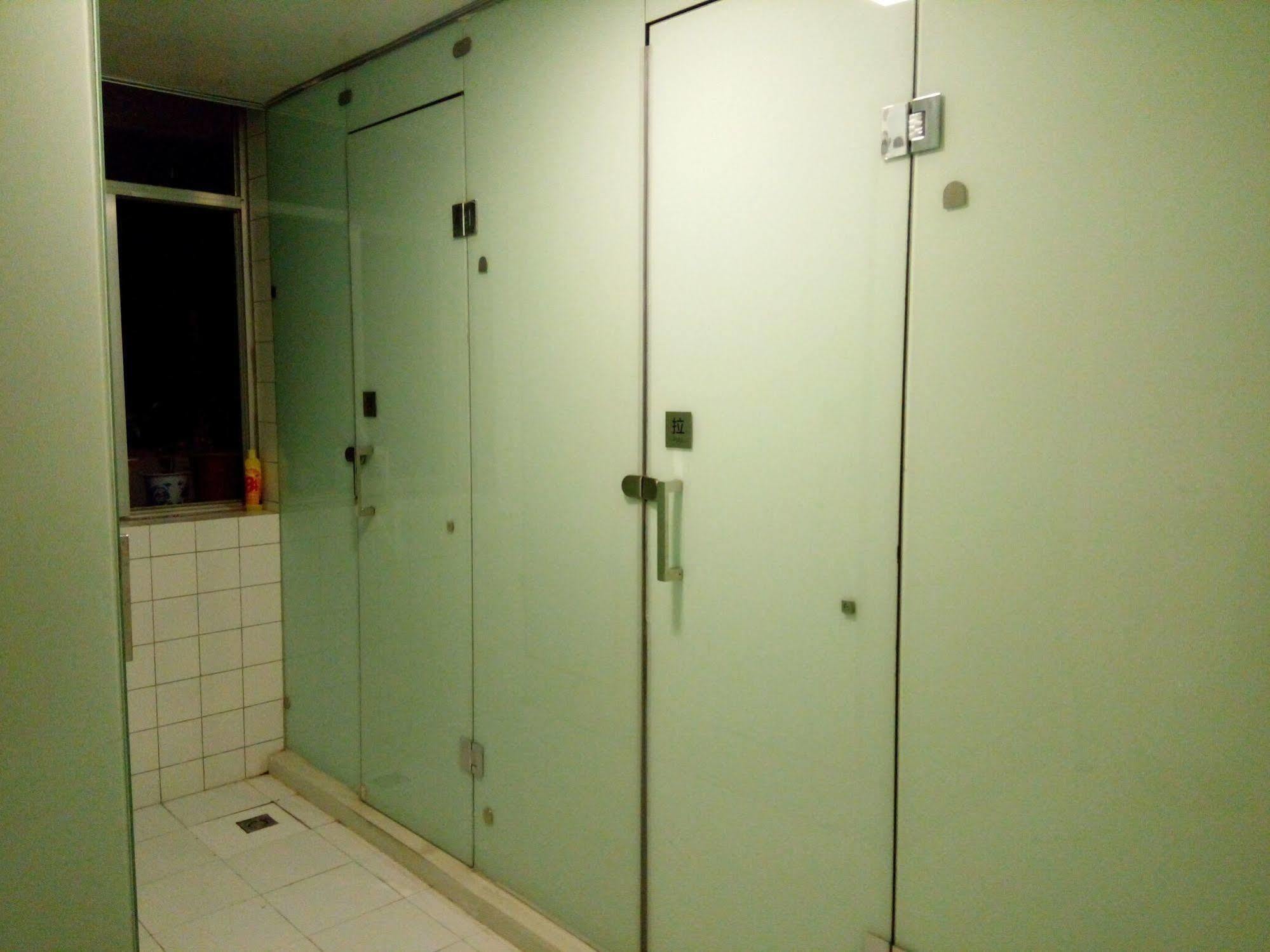 Right Here Hotel دونهوانغ المظهر الخارجي الصورة