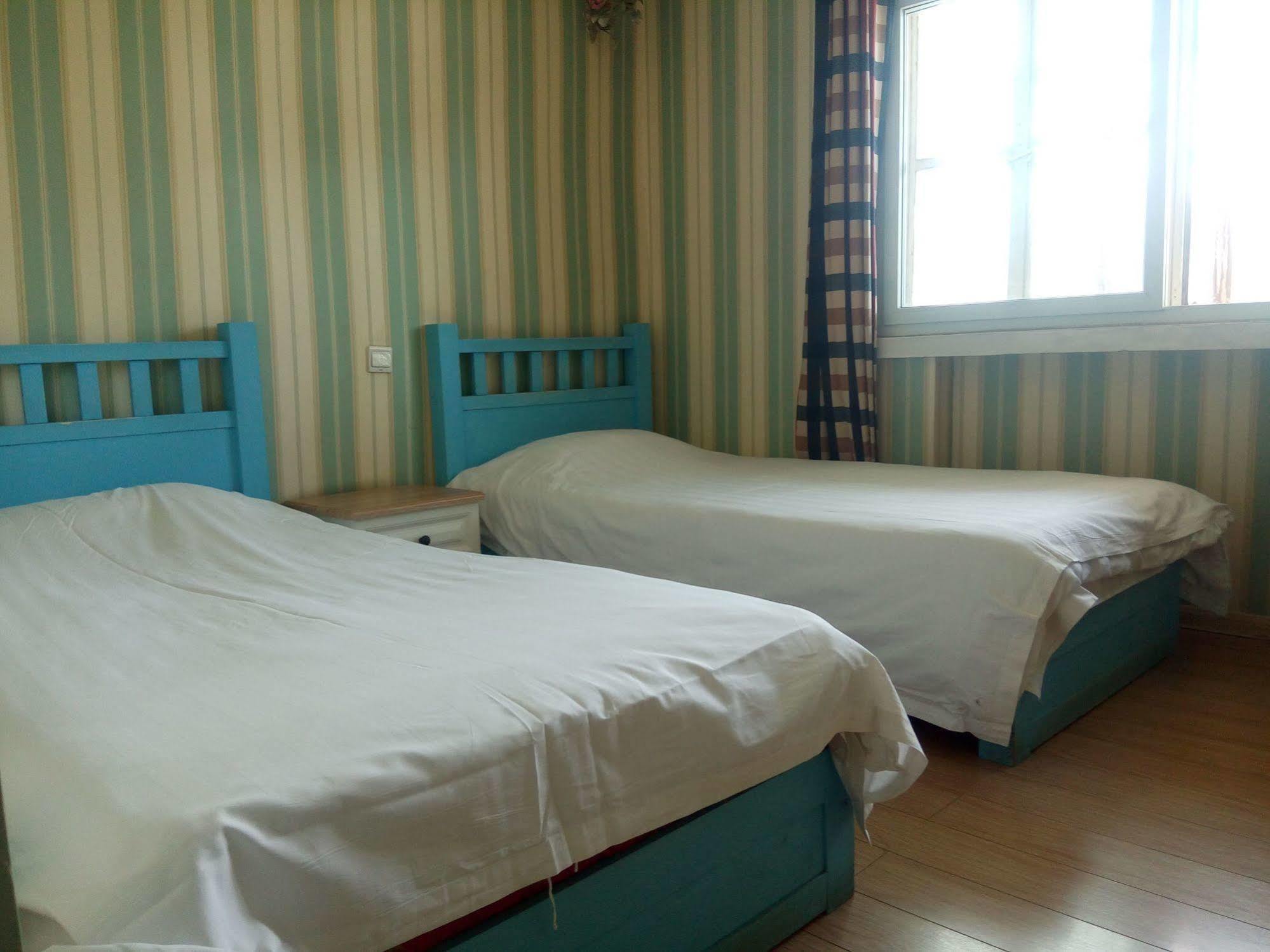Right Here Hotel دونهوانغ المظهر الخارجي الصورة