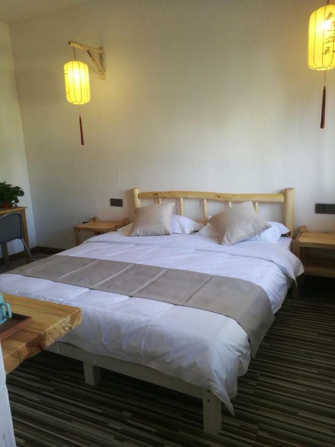 Right Here Hotel دونهوانغ المظهر الخارجي الصورة