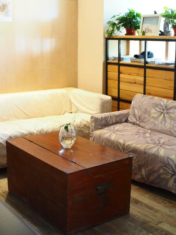 Right Here Hotel دونهوانغ المظهر الخارجي الصورة